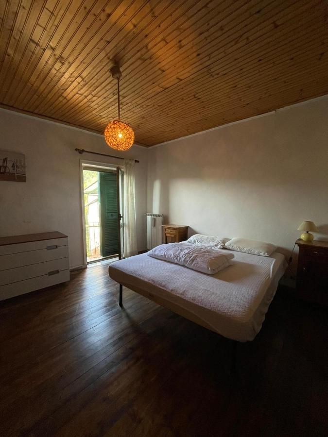 Casa Vacanza Pegrini Nel Centro Storico Di Gavi Exterior foto